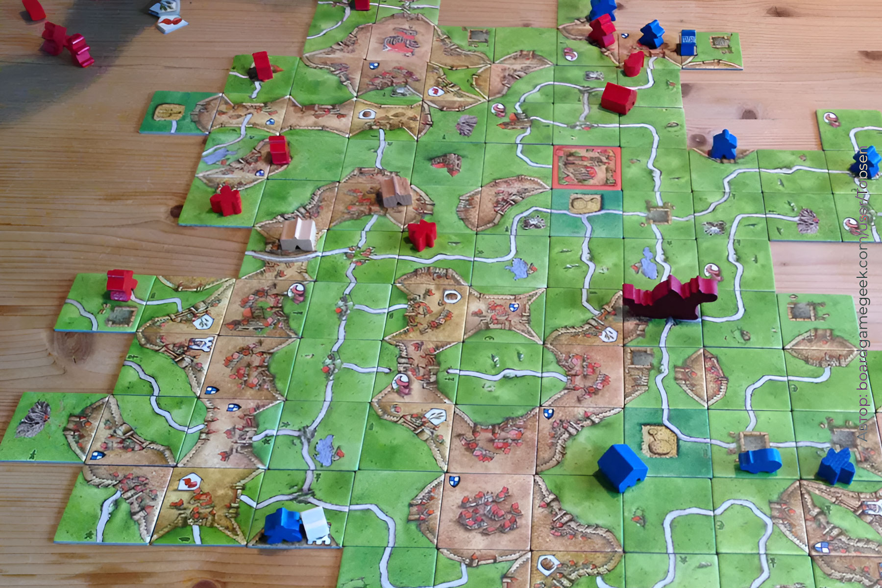 Игра Каркассон в Meeple House
